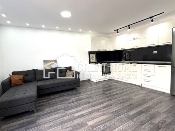 Дава се под наем Двустаен апартамент в Търговище, Боровец - 75 кв.м за 306 € - Снимка #1