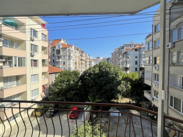 Дава се под наем Мезонет в Бургас, Лазур - 78 кв.м за 600 € - Снимка #1