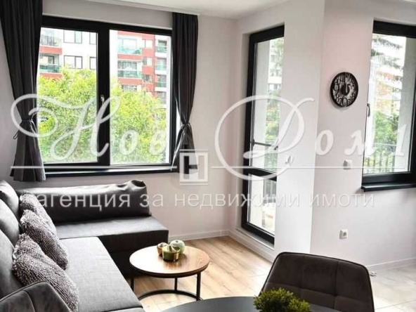 Дава се под наем Двустаен апартамент в Варна, Бриз - 62 кв.м за 714 € - Снимка #1