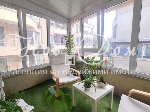 Двустаен апартамент в Варна, Базар Левски - 66 кв.м за 2591 €/кв.м - Снимка #1