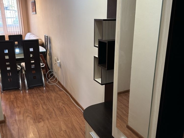 Дава се под наем Тристаен апартамент в Пловдив, Въстанически - 80 кв.м за 408 € - Снимка #1