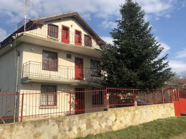 Къща в с. Драка, Област Бургас - 190 кв.м за 237 €/кв.м - Снимка #1