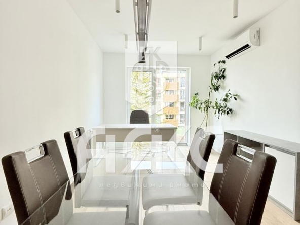 Дава се под наем Офис в София, Кръстова вада - 70 кв.м за 850 € - Снимка #1