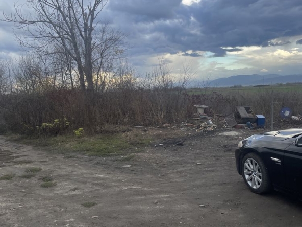 Парцел в Пловдив, Индустриална зона - Юг - 3000 кв.м за 15 €/кв.м - Снимка #1