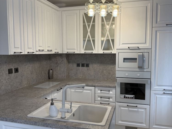 Двустаен апартамент в Севлиево - 90 кв.м за 1612 €/кв.м - Снимка #1