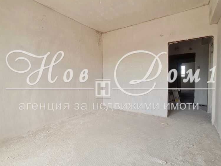 Двустаен апартамент в Варна, Кайсиева градина - 62 кв.м за 1186 €/кв.м - Снимка #1