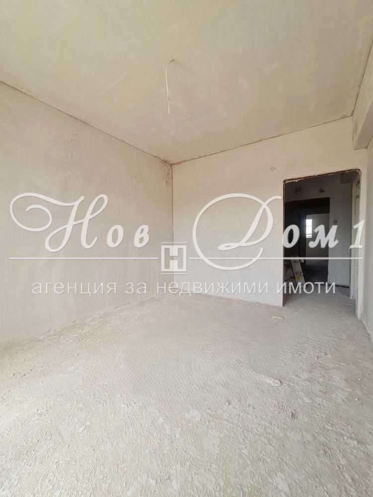 Двустаен апартамент в Варна, Кайсиева градина - 62 кв.м за 1186 €/кв.м - Снимка #1