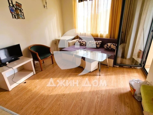 Двустаен апартамент в к.к. Слънчев бряг - 52 кв.м за 1116 €/кв.м - Снимка #1