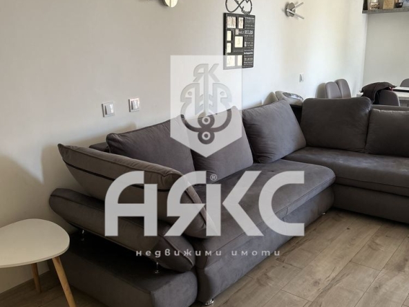 Тристаен апартамент в София, Левски - 89 кв.м за 2922 €/кв.м - Снимка #1