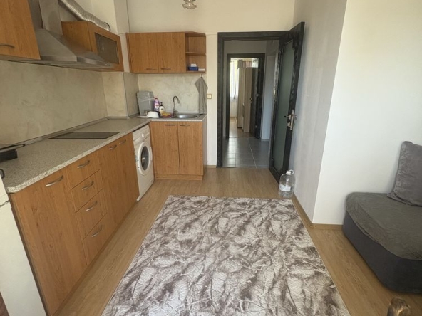 Дава се под наем Двустаен апартамент в Варна, Колхозен пазар - 40 кв.м за 125000 € - Снимка #1