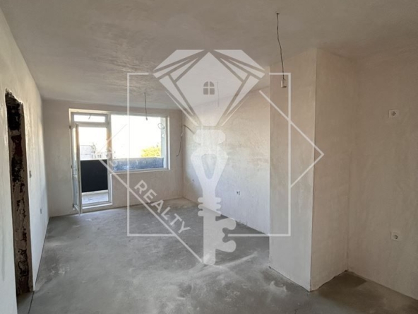 Двустаен апартамент в Пловдив, Тракия - 79 кв.м за 1393 €/кв.м - Снимка #1