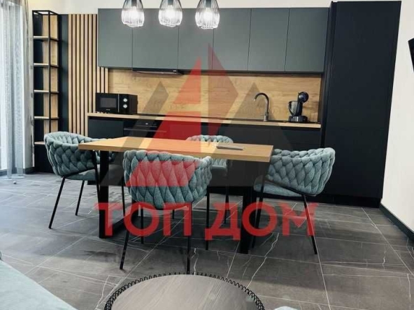 Дава се под наем Двустаен апартамент в Варна, Колхозен пазар - 65 кв.м за 688.5 € - Снимка #1