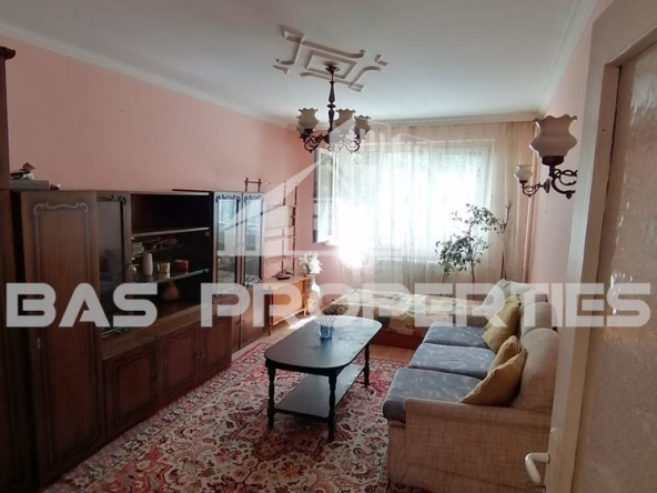 Двустаен апартамент в София, Фондови жилища - 65 кв.м за 2154 €/кв.м - Снимка #1