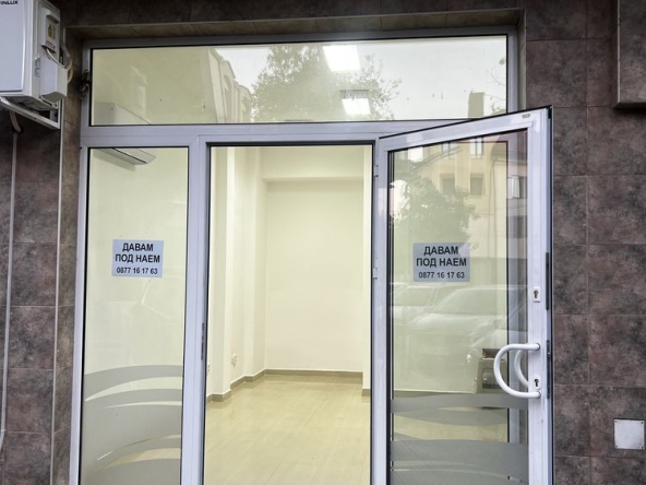 Магазин в Хасково, Любен Каравелов - 20 кв.м за 1658 €/кв.м - Снимка #1