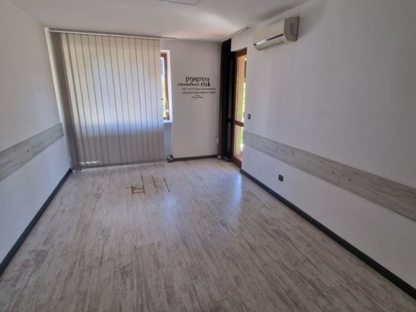 Дава се под наем Четиристаен апартамент в София, Лагера - 152 кв.м за 1100 € - Снимка #1