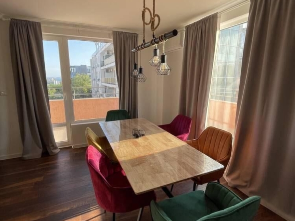 Дава се под наем Многостаен апартамент в Бургас, Сарафово - 180 кв.м за 1346.4 € - Снимка #1