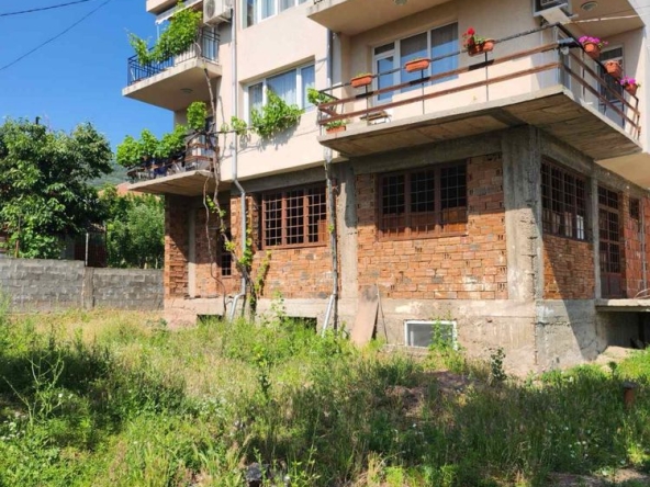 Етаж от къща в Бобошево - 140 кв.м за 322 €/кв.м - Снимка #1