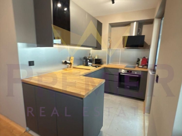 Дава се под наем Четиристаен апартамент в Варна, Генералите - 120 кв.м за 1200 € - Снимка #1