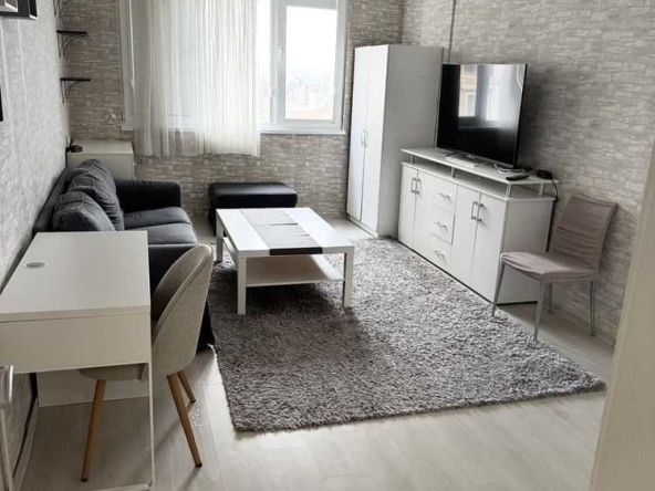 Дава се под наем Двустаен апартамент в София, Център - 65 кв.м за 663 € - Снимка #1