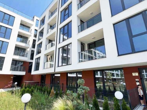 Тристаен апартамент в София, Студентски град - 102 кв.м за 2550 €/кв.м - Снимка #1