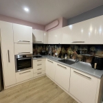 Тристаен апартамент в Бургас, Център - 72 кв.м за 2917 €/кв.м - Снимка #1