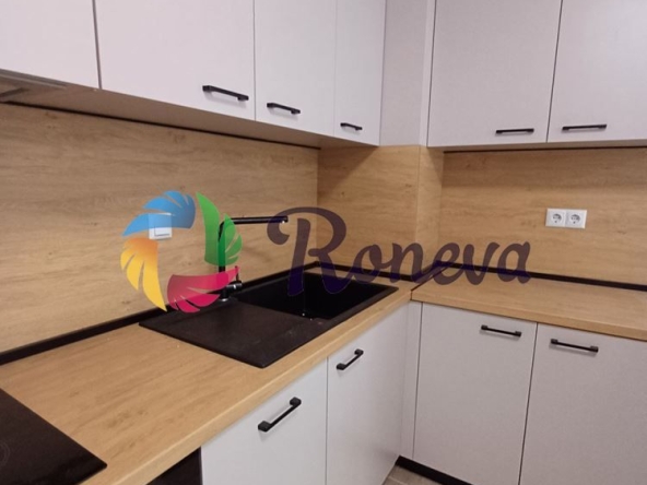 Дава се под наем Двустаен апартамент в Варна, Център - 75 кв.м за 614 € - Снимка #1