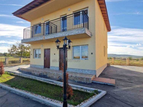 Къща в Черноморец - 70 кв.м за 1000 €/кв.м - Снимка #1