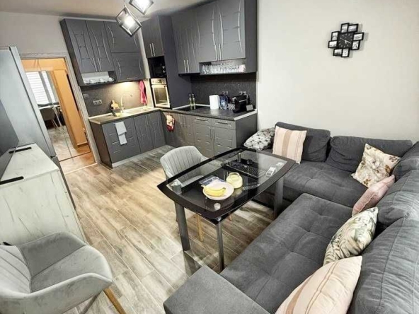 Четиристаен апартамент в София, Орландовци - 85 кв.м за 1989 €/кв.м - Снимка #1