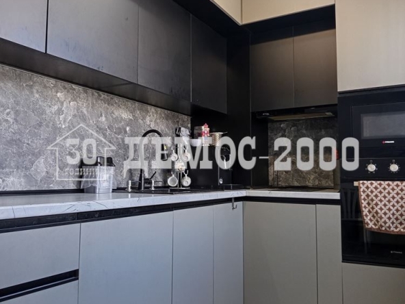 Дава се под наем Тристаен апартамент в Варна, Владислав Варненчик - 102 кв.м за 459 € - Снимка #1