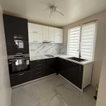 Дава се под наем Тристаен апартамент в София, Враждебна - 100 кв.м за 1000 € - Снимка #1