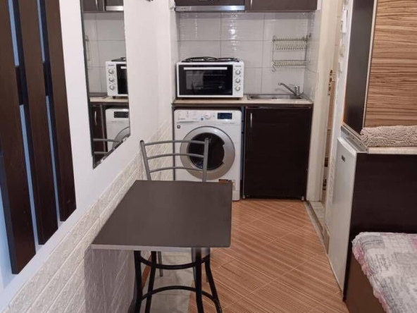 Дава се под наем Едностаен апартамент в Пловдив, Център - 20 кв.м за 194 € - Снимка #1