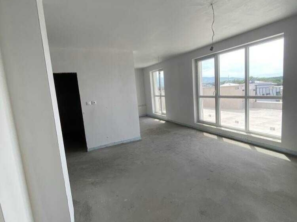 Двустаен апартамент в Пловдив, Беломорски - 100 кв.м за 1050 €/кв.м - Снимка #1