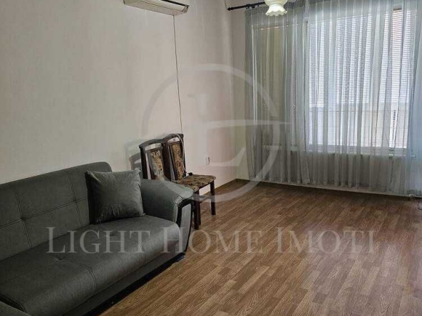 Тристаен апартамент в Пловдив, Център - 72 кв.м за 2081 €/кв.м - Снимка #1