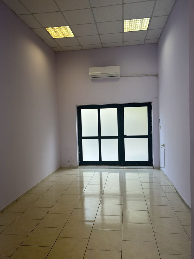 Дава се под наем  в Шумен, Център -  кв.м за 153 € - Снимка #1