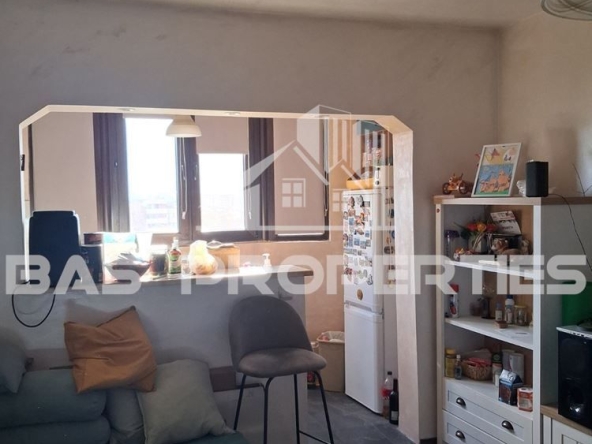 Тристаен апартамент в София, Полигона - 65 кв.м за 2924 €/кв.м - Снимка #1