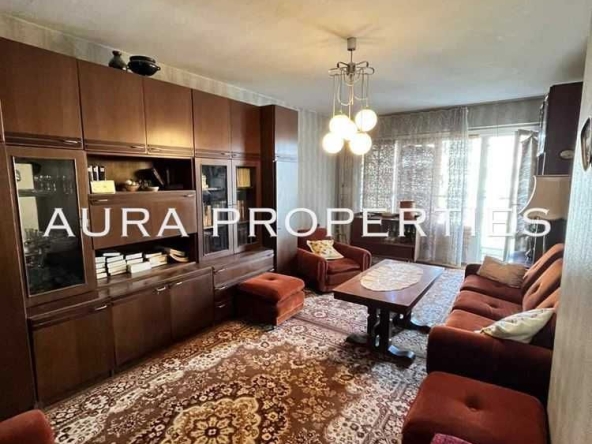 Дава се под наем Двустаен апартамент в Разград, Освобождение - 60 кв.м за 214.2 € - Снимка #1