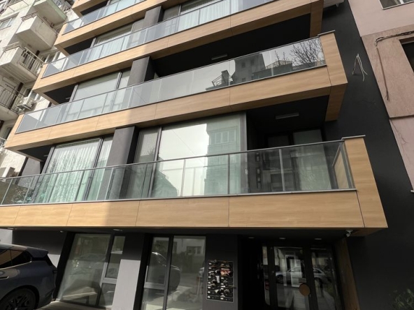 Дава се под наем Склад в София, Гоце Делчев - 4 кв.м за 45 € - Снимка #1