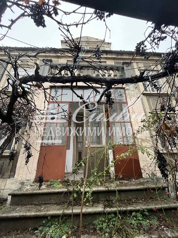 Къща в Шумен, Център - 175 кв.м за 1254 €/кв.м - Снимка #1