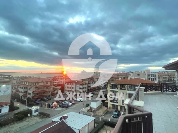 Двустаен апартамент в Свети Влас - 170 кв.м за 706 €/кв.м - Снимка #1