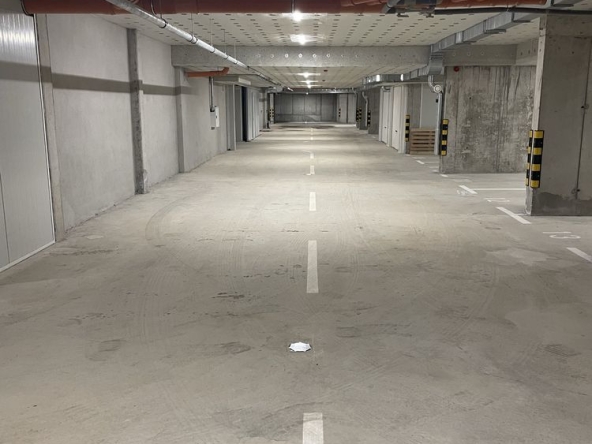 Гараж / Паркомясто в София, Малинова долина - 15 кв.м за 1667 €/кв.м - Снимка #1