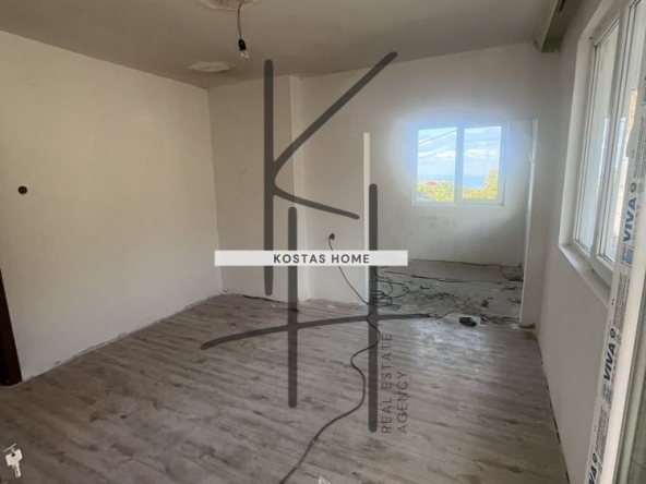 Етаж от къща в Варна, Галата - 110 кв.м за 2000 €/кв.м - Снимка #1