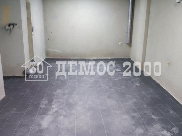 Дава се под наем Гараж / Паркомясто в Варна, Базар Левски - 24 кв.м за 102 € - Снимка #1