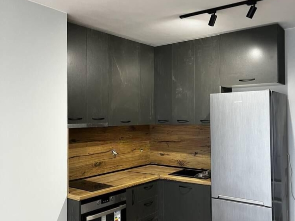 Дава се под наем Двустаен апартамент в Бургас, Меден рудник - зона В - 75 кв.м за 357 € - Снимка #1