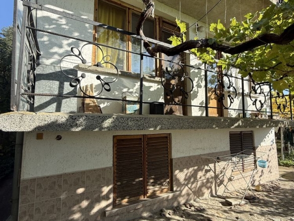 Къща в с. Ясеново, Област Стара Загора - 180 кв.м за 567 €/кв.м - Снимка #1