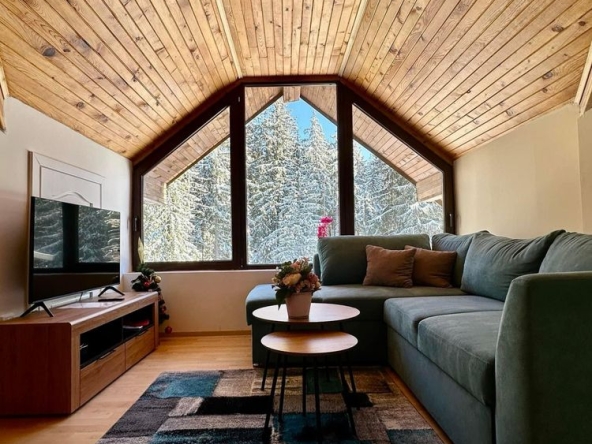 Тристаен апартамент в к.к. Пампорово - 70 кв.м за 1358 €/кв.м - Снимка #1