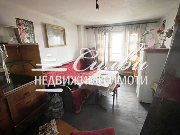 Двустаен апартамент в Шумен, Математическа гимназия - 85 кв.м за 450 €/кв.м - Снимка #1