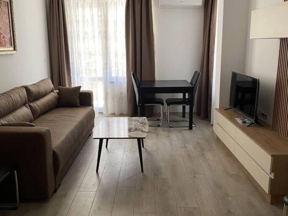 Дава се под наем Двустаен апартамент в Бургас, Лазур - 68 кв.м за 561 € - Снимка #1