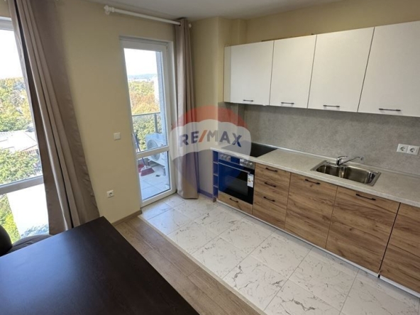 Дава се под наем Двустаен апартамент в Варна, Младост 1 - 65 кв.м за 408 € - Снимка #1