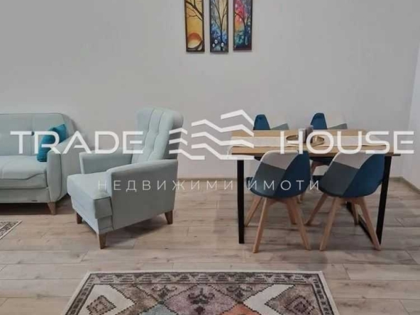 Дава се под наем Двустаен апартамент в Пловдив, Младежки Хълм - 85 кв.м за 600 € - Снимка #1