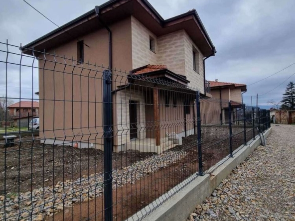 Къща в Костинброд - 170 кв.м за 2618 €/кв.м - Снимка #1